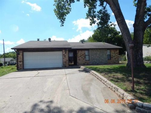 329 B St, Ardmore, OK 73401-4918
