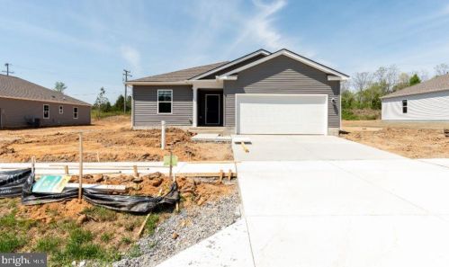 16056 Grant Ct, Bowling Green, VA 22427-9327