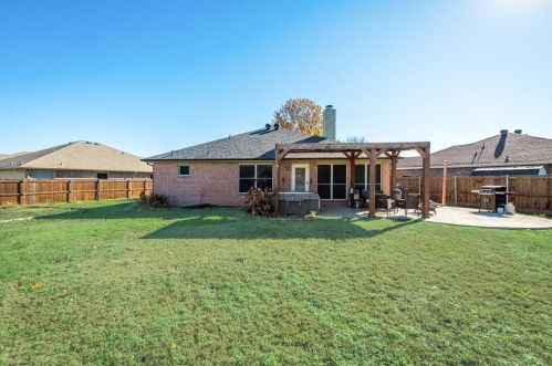 4665 Rockmill Trl, Fort Worth TX  76179-5094 exterior
