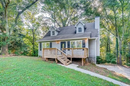 4380 Hickory Point Dr, Holly Springs, GA 30115-4538