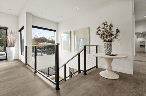 1575 Grant Rd, Los Altos CA  94024-6149 exterior