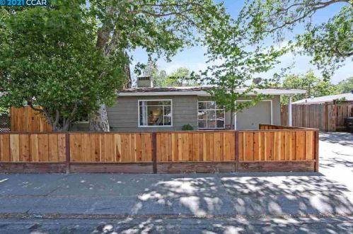 2380 Sunshine Dr, Concord, CA 94520-3629
