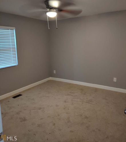 802 Mercury Dr, Atlanta GA  30331-0033 exterior