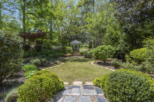 2868 Habersham Rd, Atlanta GA  30305-2959 exterior
