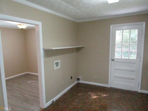 266 Hwy 138, Stockbridge GA 30281-4171 exterior