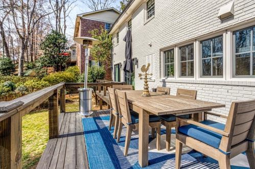 935 Landmark Dr, Atlanta GA  30342-2405 exterior