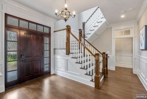 38 Ackerman Rd, Upper Saddle River, NJ 07458-2602