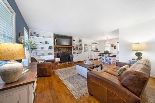 40 Timberwood Dr, Silver Creek, GA 30173-2351