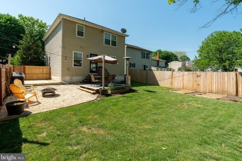 239 Railroad Ave, Ephrata PA  17522-2327 exterior