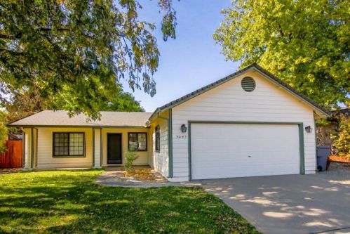 3642 Santa Rosa Way, Redding, CA 96003-1889