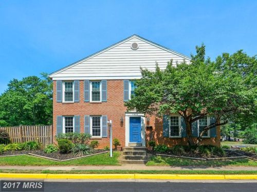 11879 Saint Trinians Ct, Herndon, VA 20191-2723