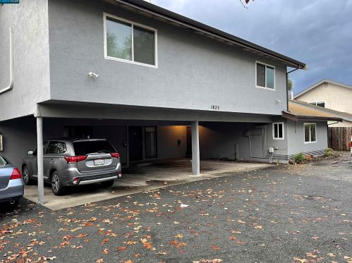 1825 Oak Park Blvd, Concord CA  94523-4477 exterior