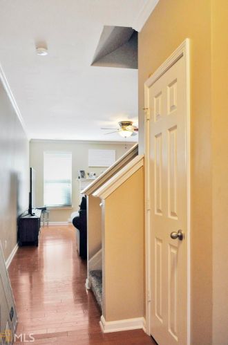 186 Bellewood Oak Dr, Tucker, GA 30084-3127