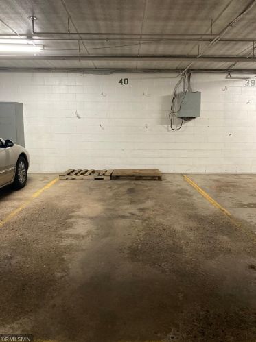 2700 Dale St, Saint Paul MN  55113-2304 exterior