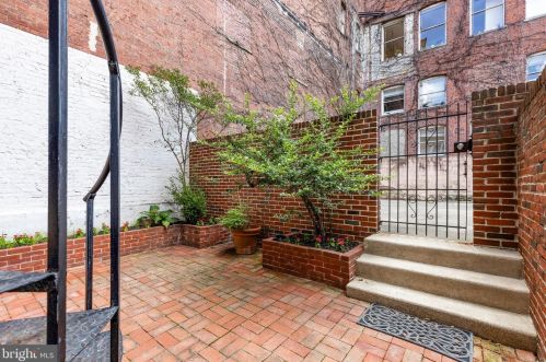 1726 Lombard St, Philadelphia PA  19147-1531 exterior