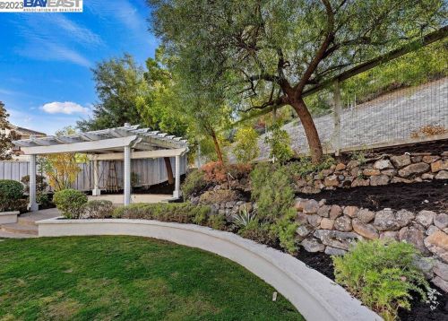 10864 Inspiration Cir, Pleasanton CA  94568-5562 exterior