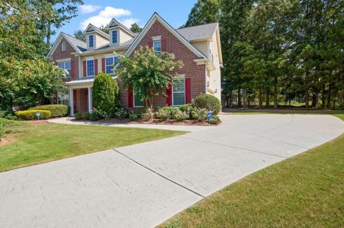 1530 Sage Ridge Dr, Marietta, GA 30064-5327