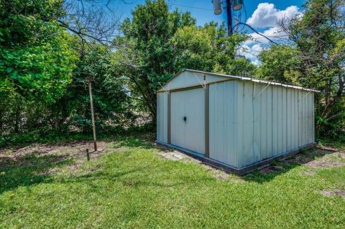 3813 Kimberly Ln, Fort Worth TX  76133-2020 exterior