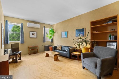 1226 8th St, Philadelphia PA  19147-5130 exterior