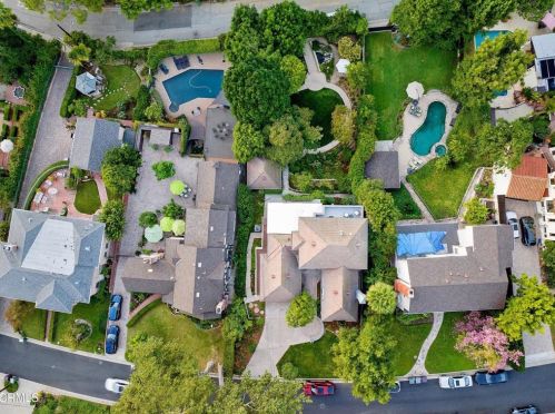 1637 Vly Vw Rd, Glendale CA  91202-1330 exterior