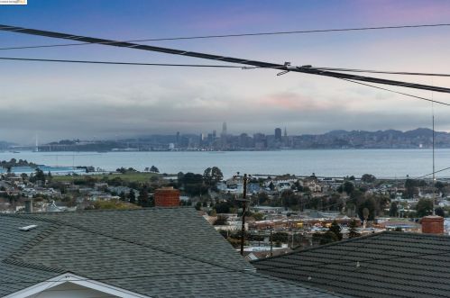 6851 Kenilworth Ave, Richmond, CA 94530-1841