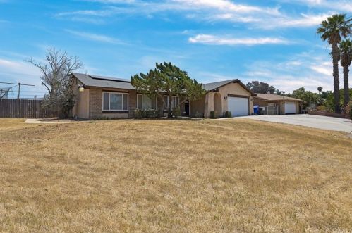 8430 Brookfield Dr, Riverside, CA 92509-3934