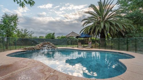 20 Ranchwood Ct, Chico, CA 95928-8238