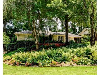 1581 Walthall Ct, Atlanta, GA 30318-2643