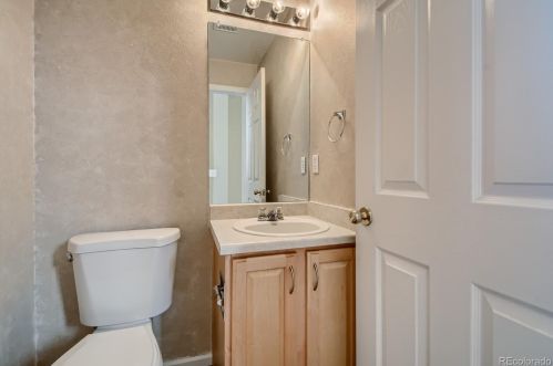 19324 58 Cir, Aurora CO 80019-2095 exterior