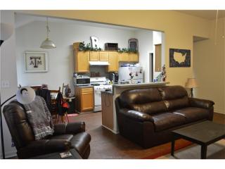 405 Pronghorn Loop, College Station TX  77845-4312 exterior