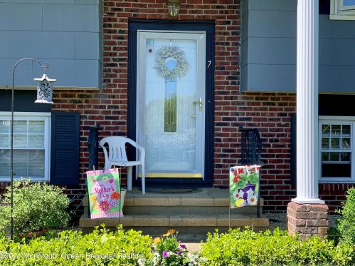 7 Washington Ct, Jackson Twp, NJ 08527-1416