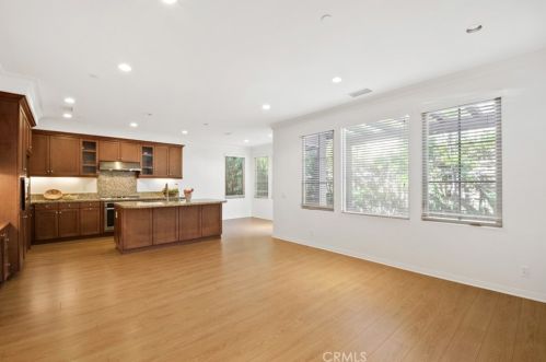 92 Borghese, Irvine CA  92618-0113 exterior