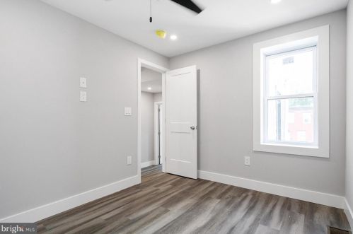 2418 4th St, Philadelphia PA  19148-3905 exterior