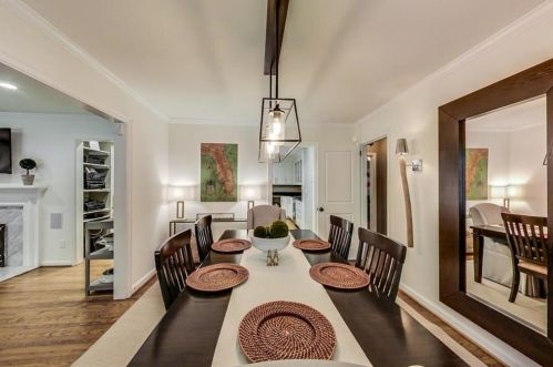 2452 Elizabeth Ann Ln, Atlanta GA  30324-3713 exterior