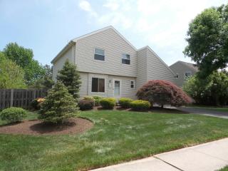 15 Drake Rd, Millstone, NJ 08844-1112