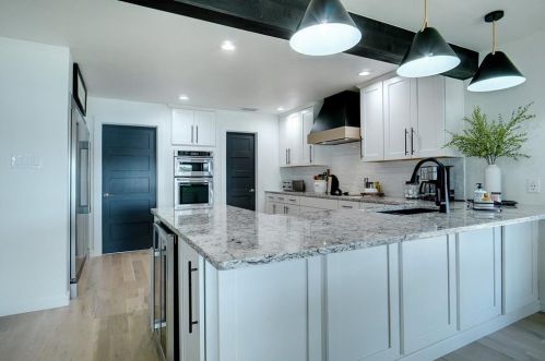 8945 Crest Wood Dr, Fort Worth, TX 76179-4074