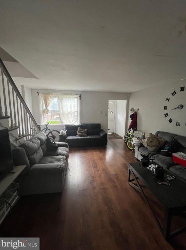 7005 Lynford St, Philadelphia, PA 19149-1715