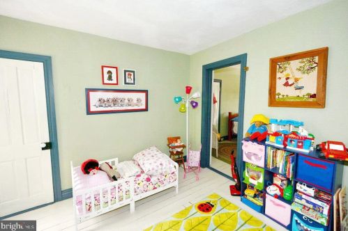 501 Baer Ave, Hanover PA 17331-2703 exterior