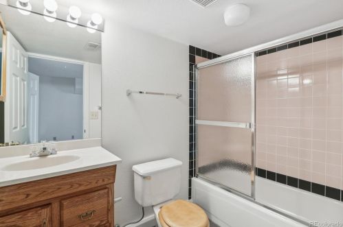 11195 Baltic Dr, Aurora CO 80014-1071 exterior