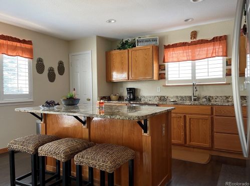 5226 Riviera Cir, Aurora CO 80015-6016 exterior