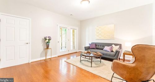 10506 Erik Charles Ct, Springfield VA 22015-2269 exterior