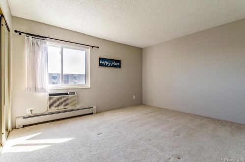 13850 Marina Dr, Aurora CO  80014-5509 exterior