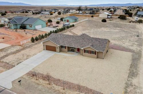 413 Tejon Ave, Pueblo CO  81007-3285 exterior