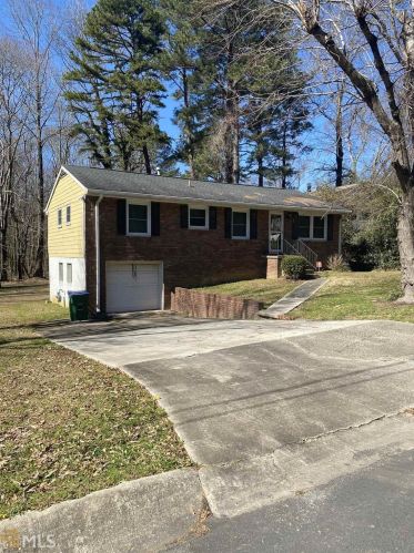 4279 Cottage Ln, Conley, GA 30288-2120