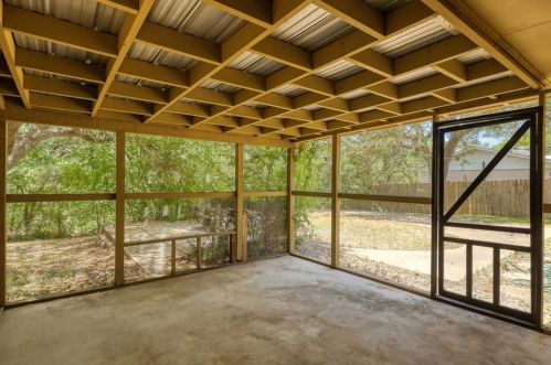 4609 Arapahoe Trl, Austin TX  78745-1510 exterior
