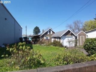 6225 103rd Ave, Portland, OR 97266-4446