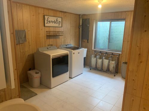 1329 Arneita St, Sycamore IL  60178-1155 exterior