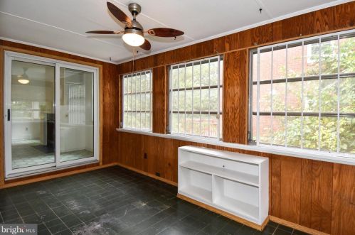 8315 Haddon Dr, Silver Spring, MD 20912-7322