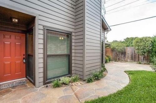 4023 Rive Ln, Addison TX  75001-3122 exterior