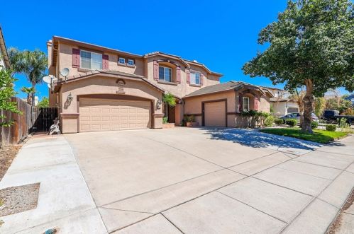 2105 Steinbeck Dr, Modesto, CA 95356-8935